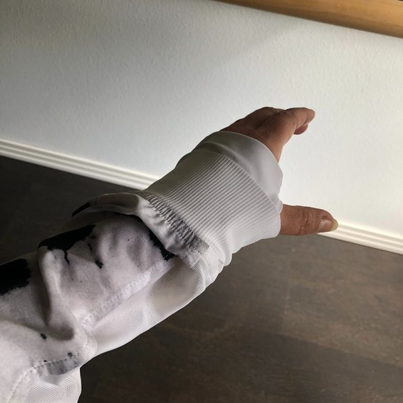 Lululemon Noir Jacket, W6 - Picture 8 of 14